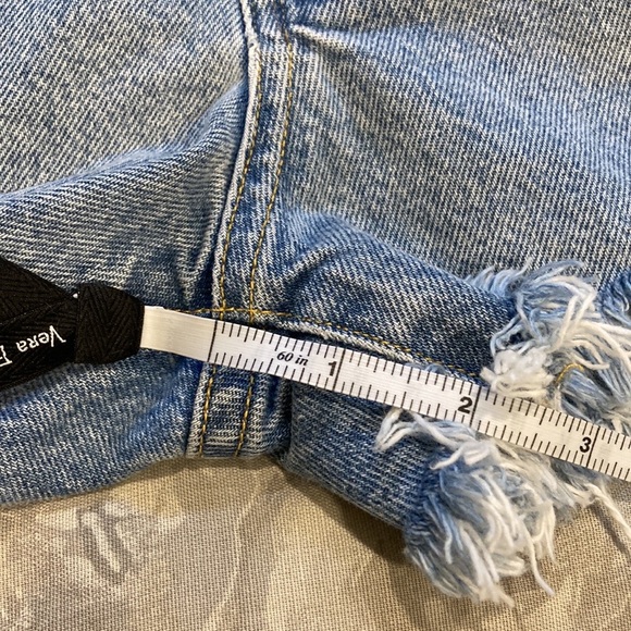 Like New Agolde Parker Shorts - Picture 13 of 16